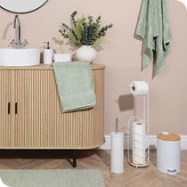 Student Bathroom Accessories & Toiletries